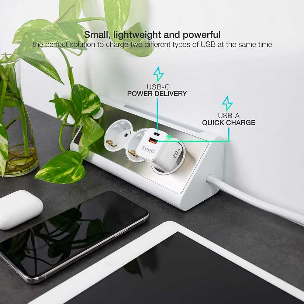 TooQ Cargador de Pared con 2 Puertos, USB-C PD y USB-A QC 20W, Carga Rápida Color Blanco