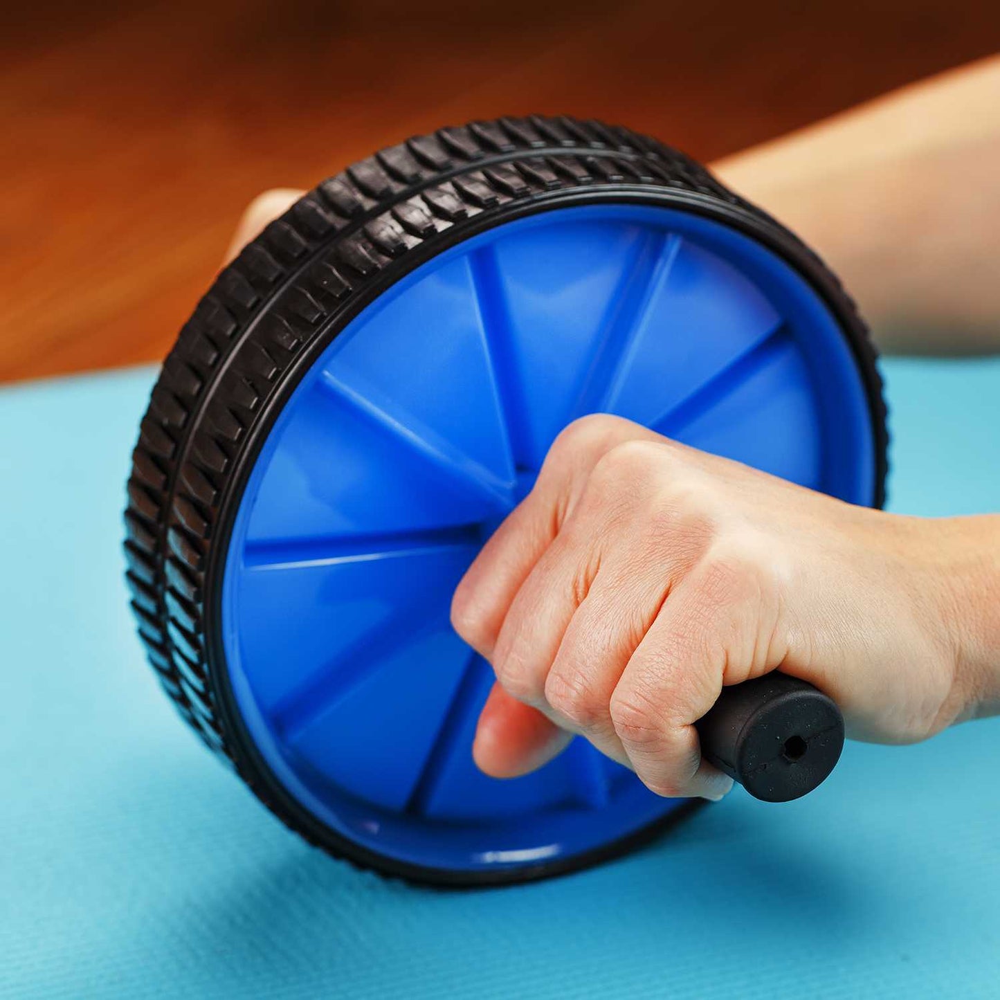 Rueda Abdominal Ab Wheel Abdominales Roller Gimnasio en Casa con Alfombra Rojo
