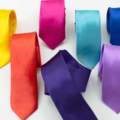 Corbata Estrecha Unisex, sin Estampado Satinado Burdeos para Celebraciones y Eventos 100% poliéster