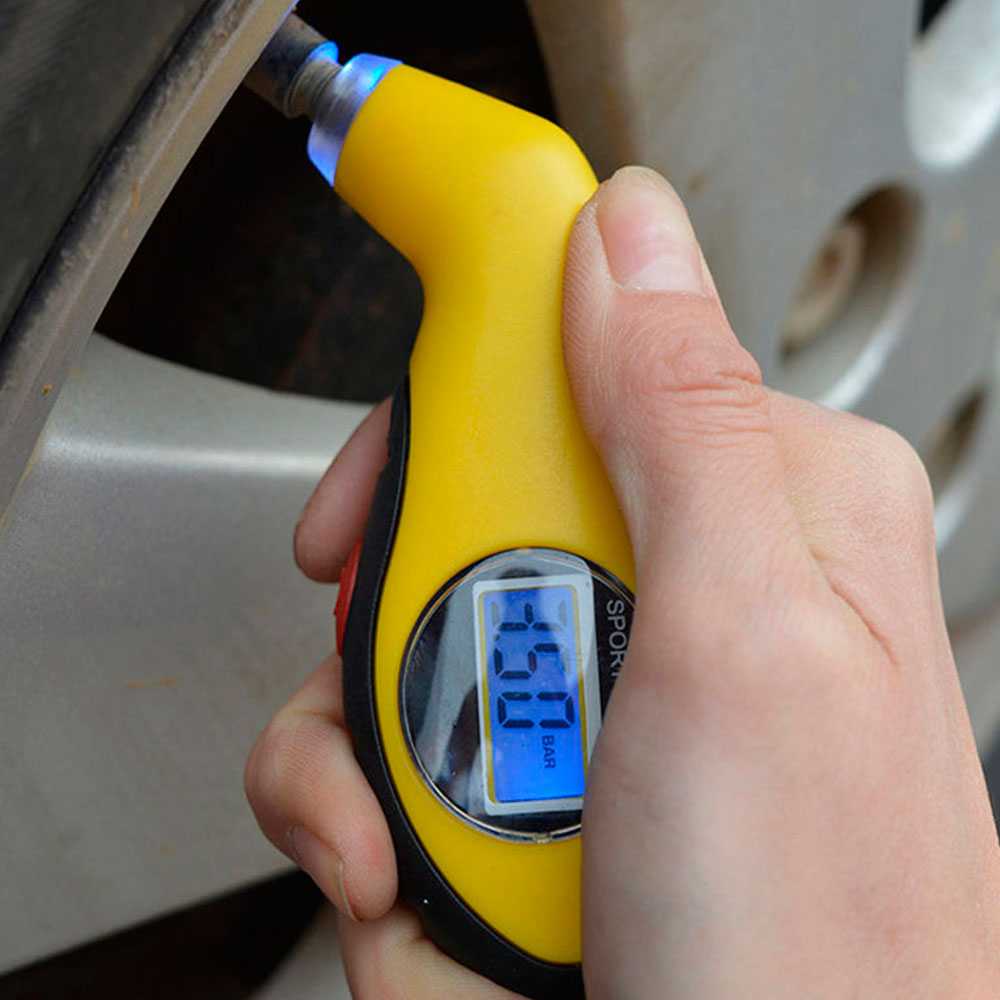 Manometro Pantalla LCD Digital LED Luz Iluminacion Presion Rueda Neumatico Coche para Válvula Americana Schrader